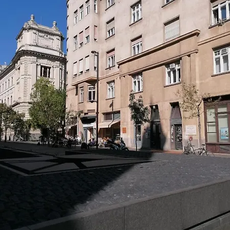 Next Door Apartamento Budapest