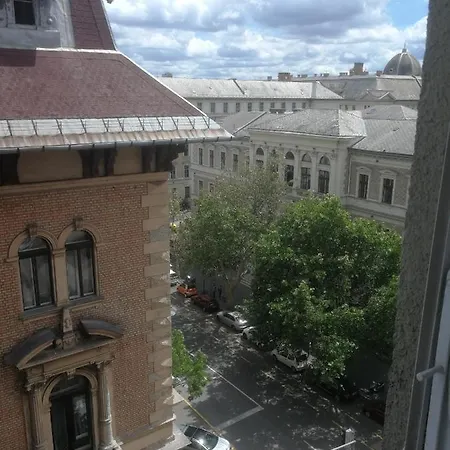 Next Door Апартаменты *